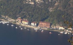 Cozy Lake Como Apartments