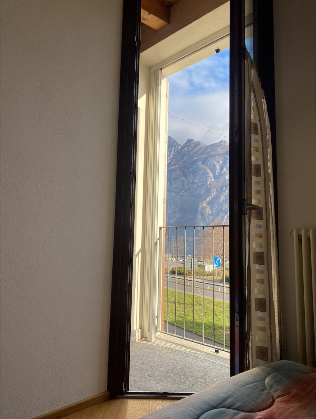 Cozy Lake Como Apartments Valmadrera Zewnętrze zdjęcie